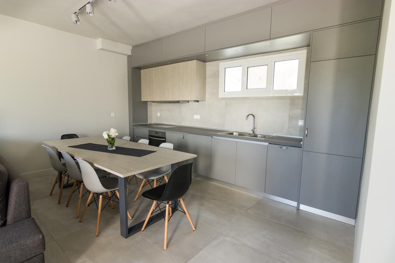 Amera - Troumpas Family Apartments เลโอนีดีออน ภายนอก รูปภาพ