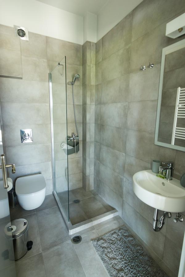 Amera - Troumpas Family Apartments เลโอนีดีออน ภายนอก รูปภาพ